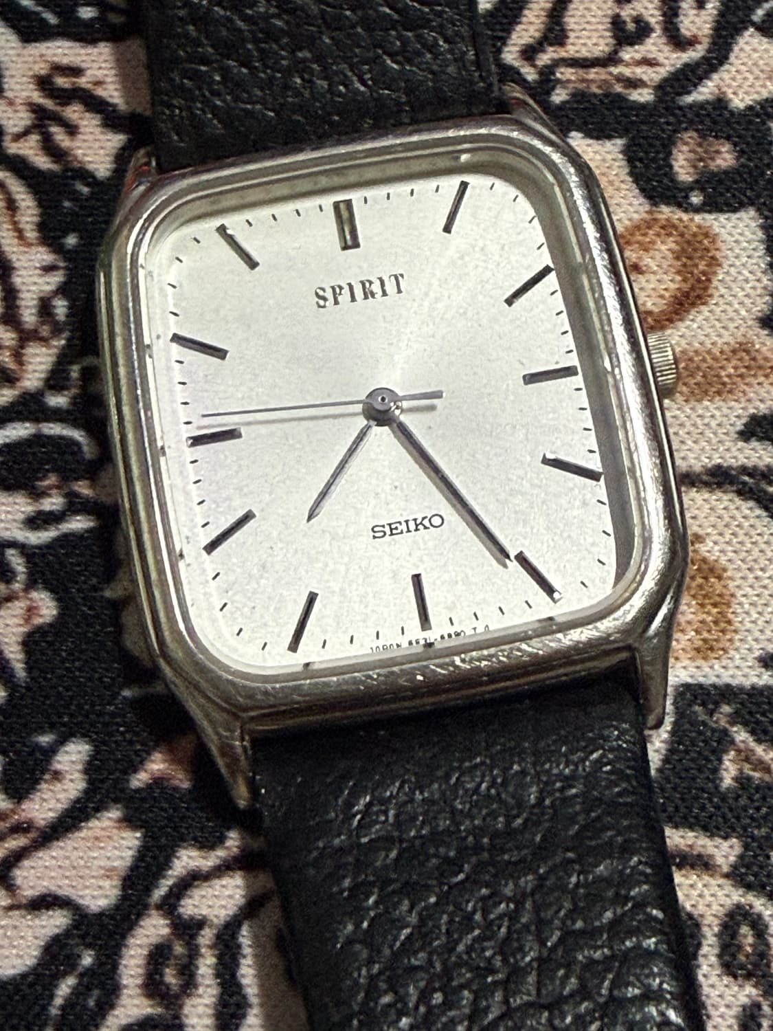 SEIKO 빈티지 쿼츠 시계 상품이미지2