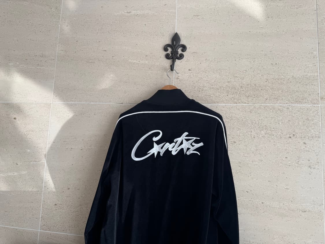 CRTZ (corteiz) 스웨이드 벨루어 집업 상품이미지1