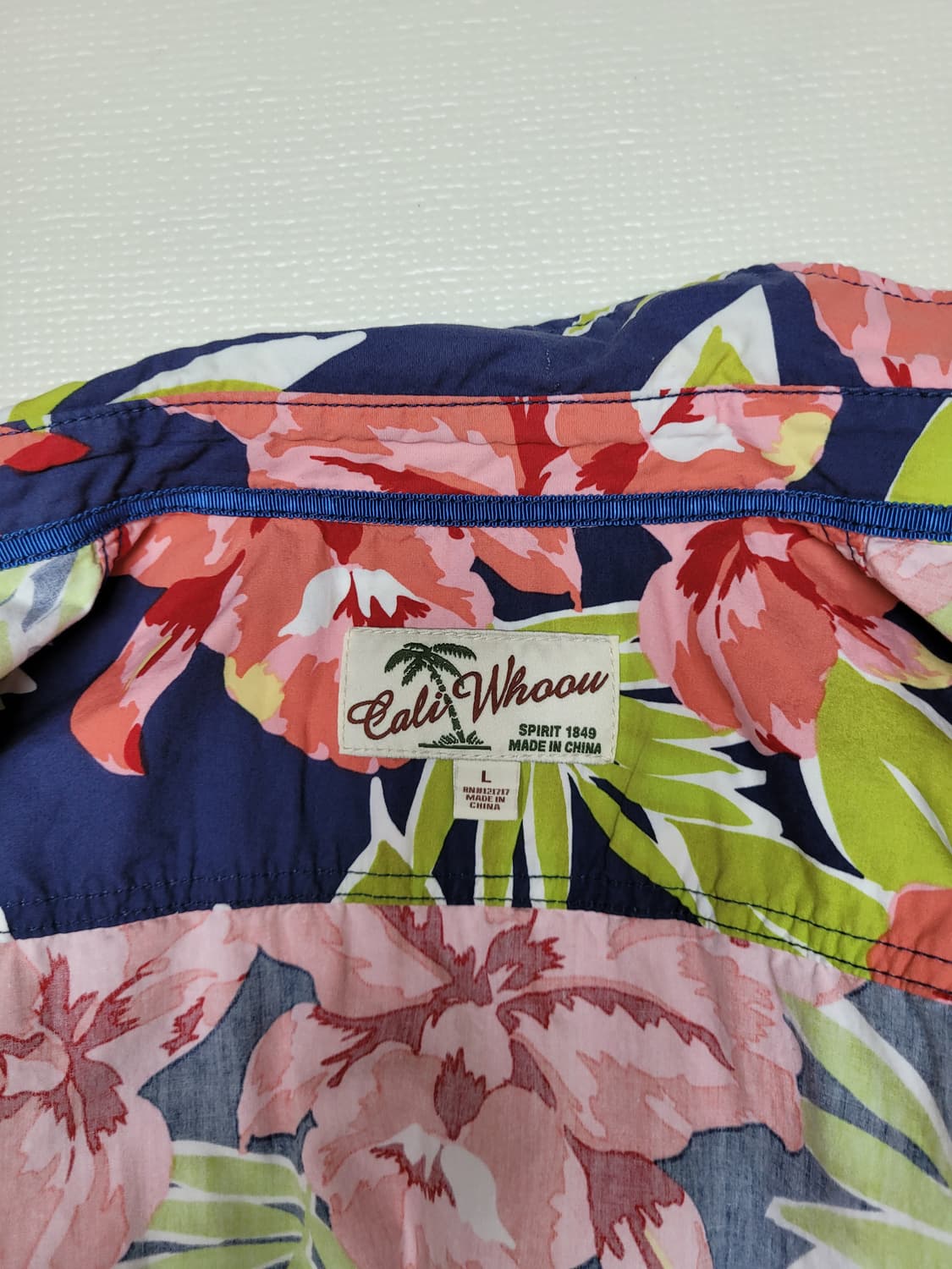 후아유 WHO.A.U 남자 트로피컬 반팔 셔츠 105 네이비 상품이미지9