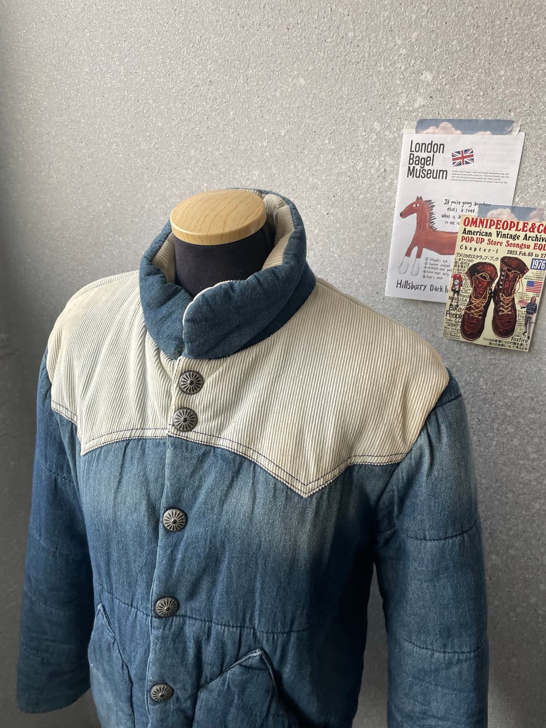 콘초 디테일 패딩 상품이미지1