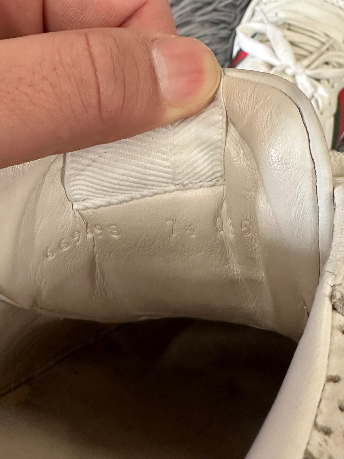 GUCCI 구찌 웹 엠보싱 스니커즈 상품이미지6