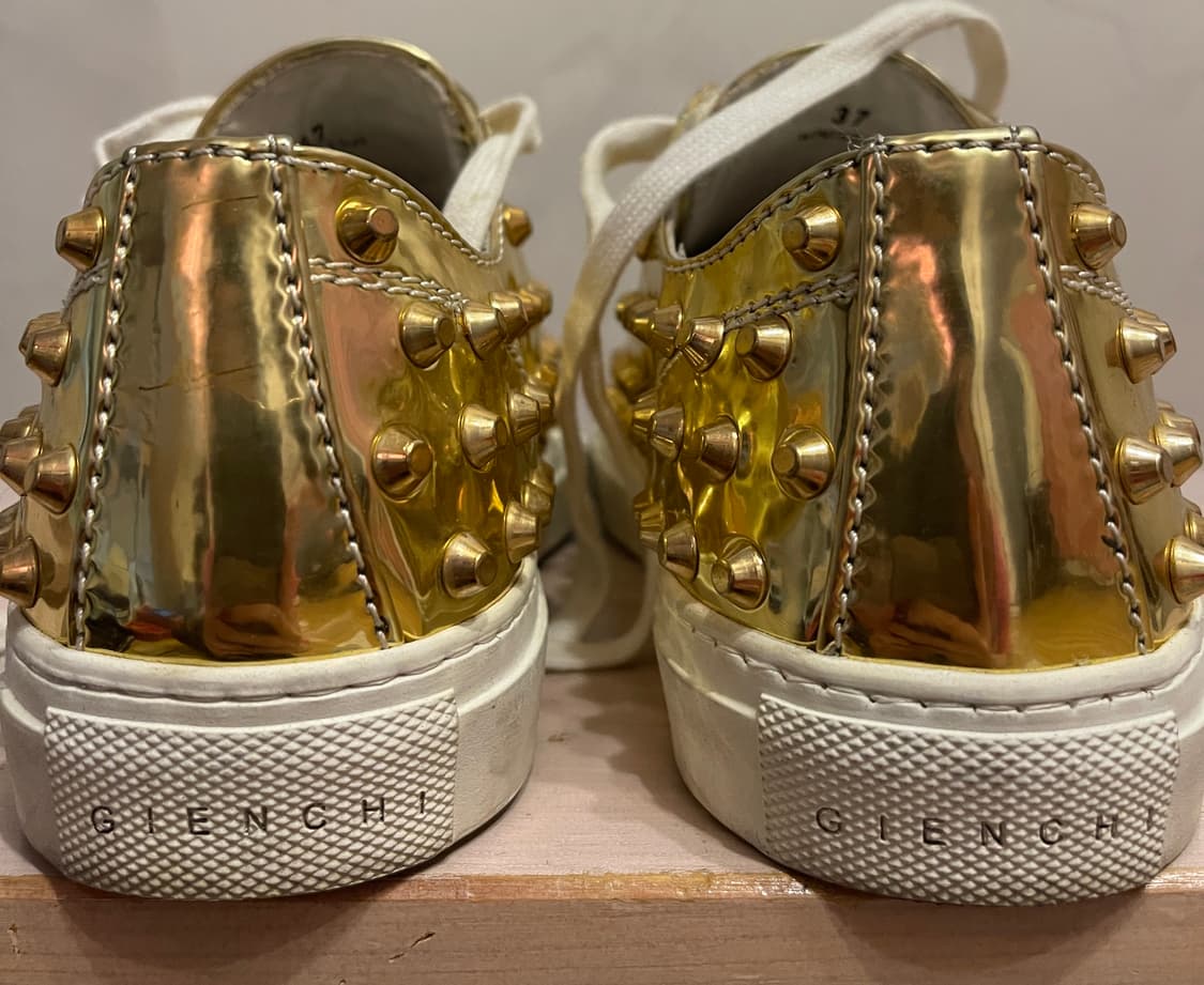  GIENCHI(젠치) 골드 스터드 스니커즈 37 / 박스 포함 상품이미지3