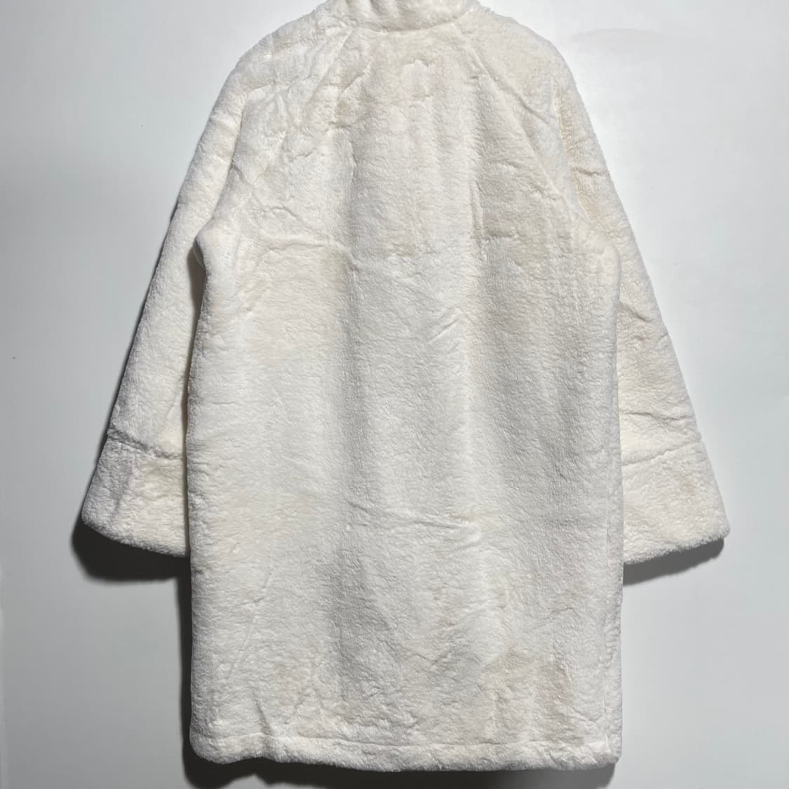 WEAR CLASSIC 남성 화이트 퍼 코트 상품이미지3