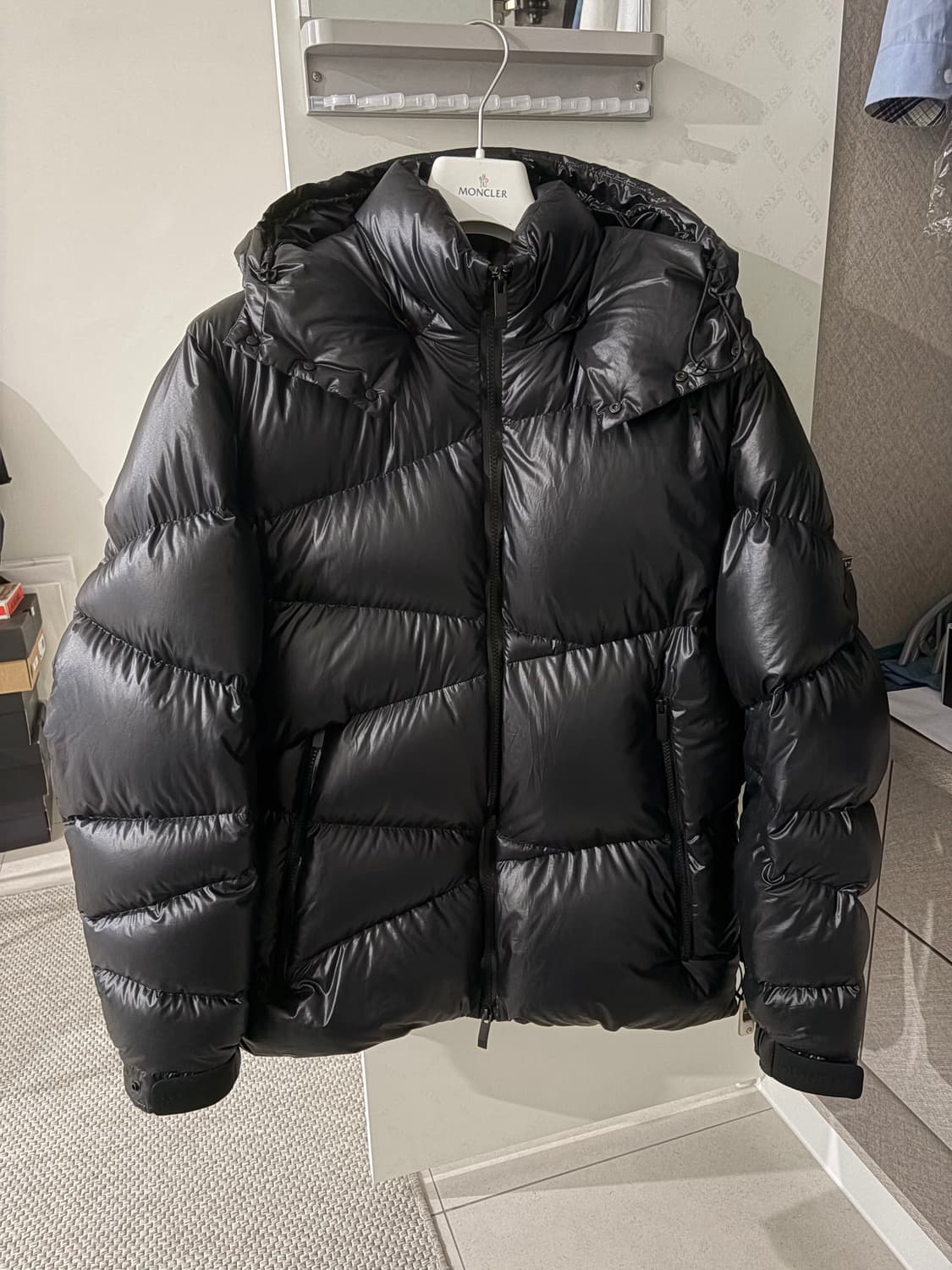 몽클레어 yonne 패딩 상품이미지2