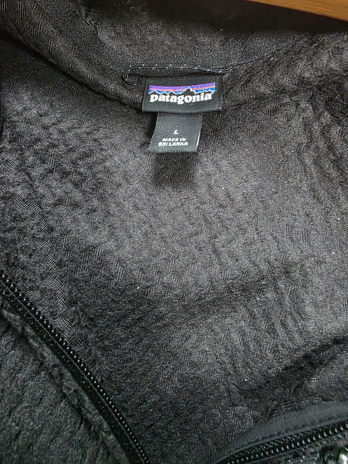 파타고니아 R1 에어 풀집 후디  블랙 [L] 상품이미지8