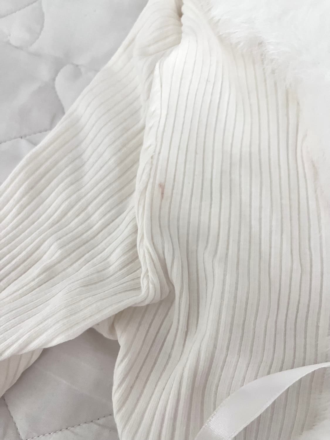 달천깔 아이보리 털 볼레로 가디건 라떼갸루 로걀 슬림핏 여리핏 상품이미지2