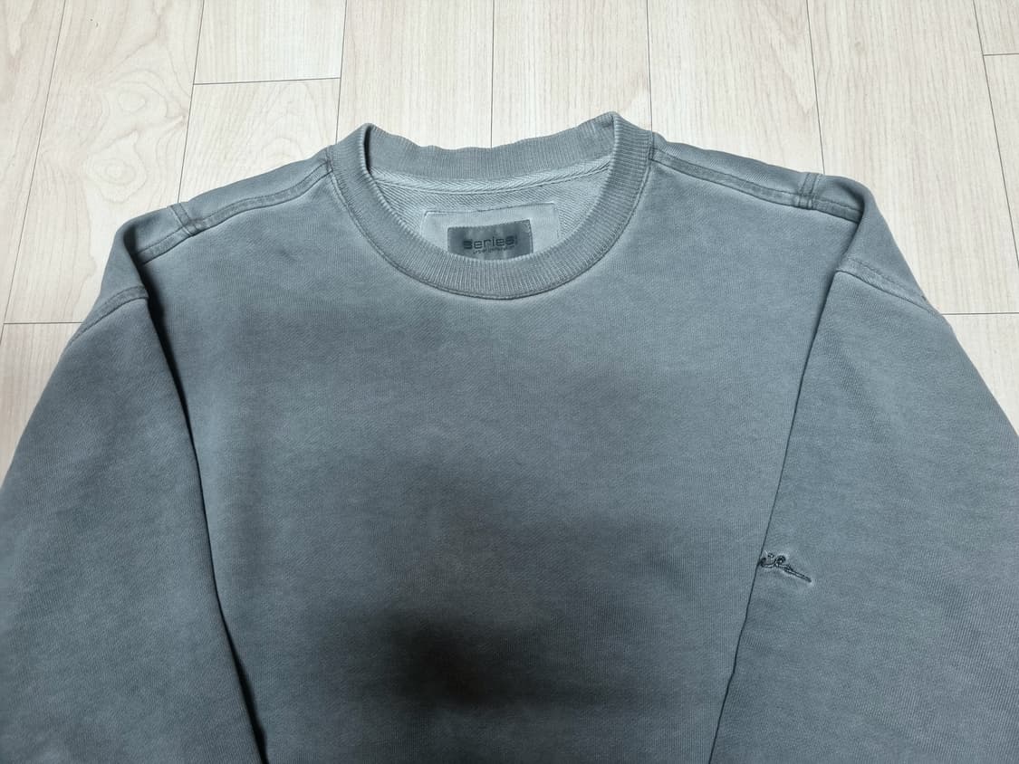 시리즈 Series 루나다잉 맨투맨 상품이미지2