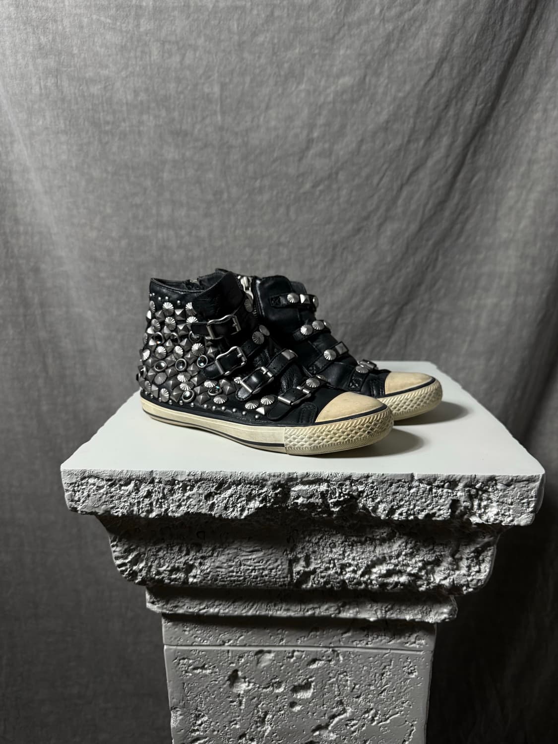 ASH Studded High Top Sneakers   상품이미지1