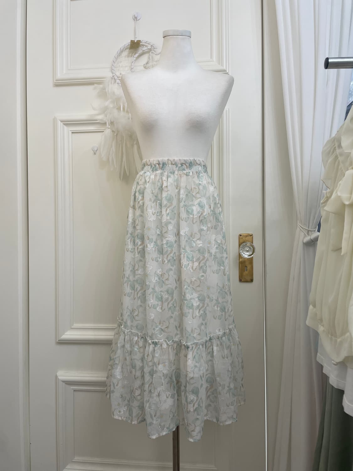 white mint flower shirring banding skirt 상품이미지1