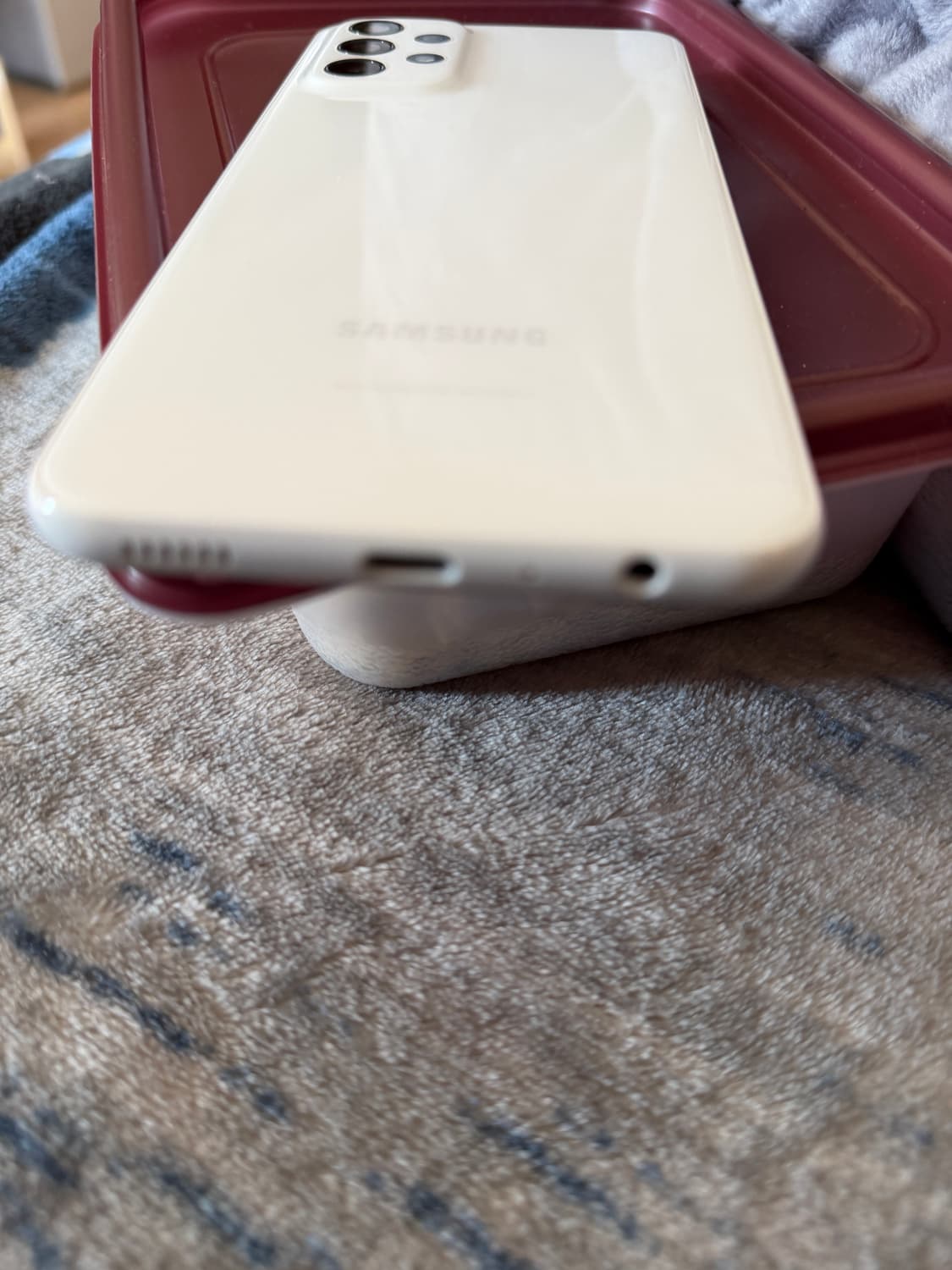 갤럭시 A23 화이트 색상 상품이미지6