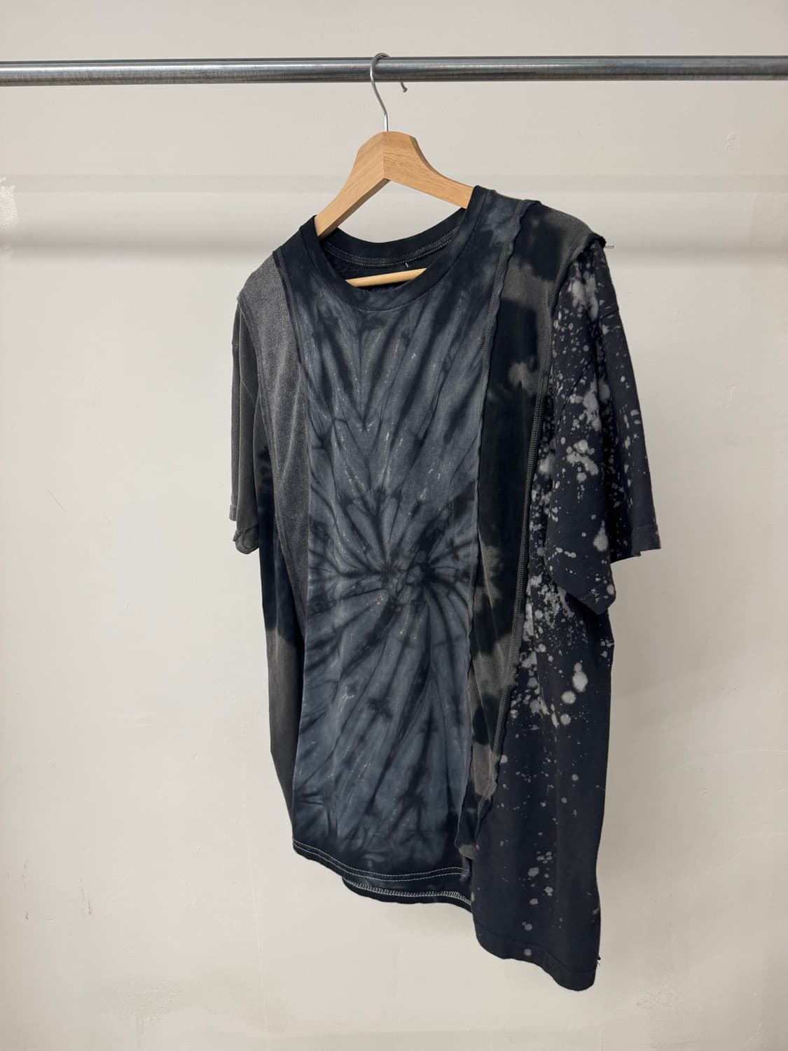 니들스 티셔츠 상품이미지1