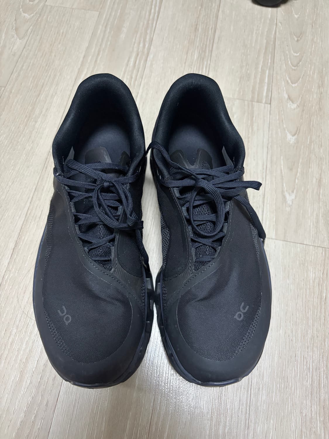 270)온러닝 파프 클라우드몬스터2 블랙 마그넷 상품이미지1