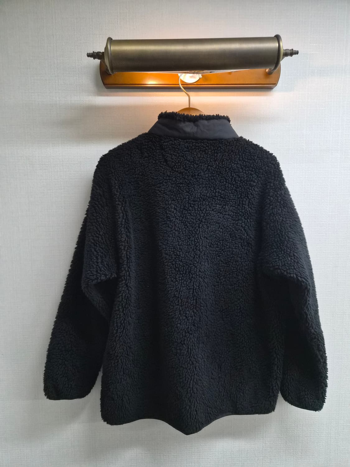 L) 유니클로 x 화이트 마운티리어닝 아노락 후리스 팝니다 상품이미지2