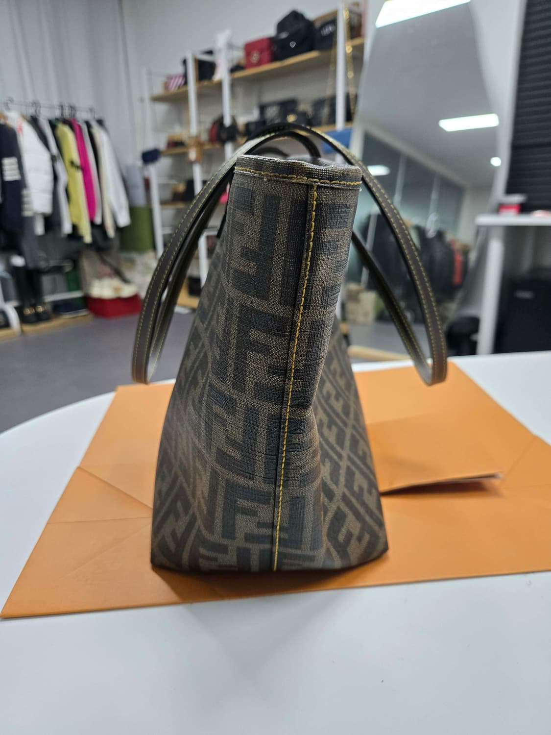 [50%세일] 펜디 멀티로고 토트백 상품이미지4