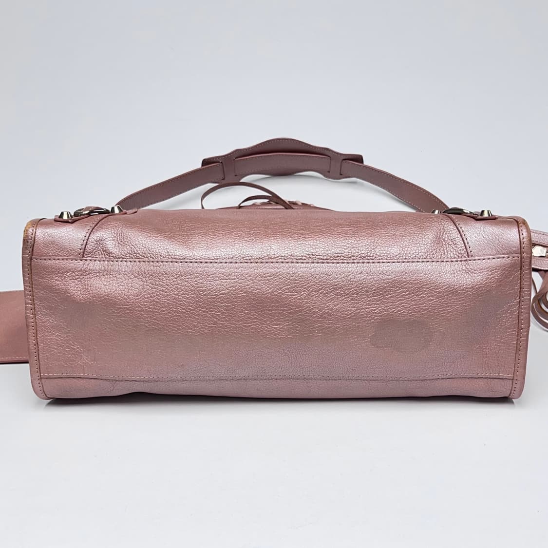 발렌시아가 모터백 시티백 펄 핑크. 르시티 상품이미지5