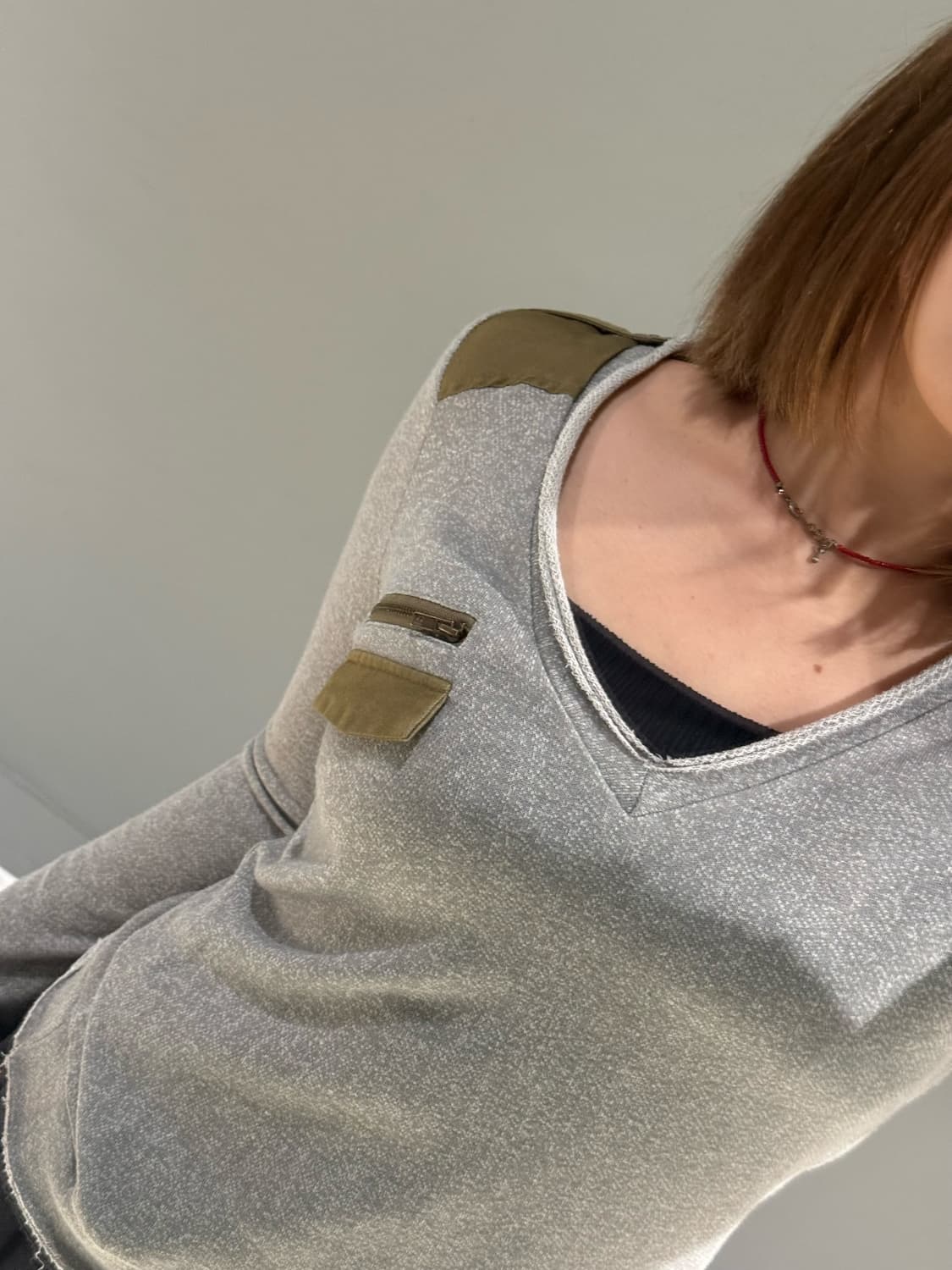 grunge cutting pocket v-neck long sleeve 상품이미지4