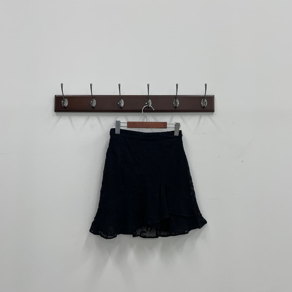 이로 투피스 블랙 레이스 펀칭 블라우스,스커트 상품이미지6