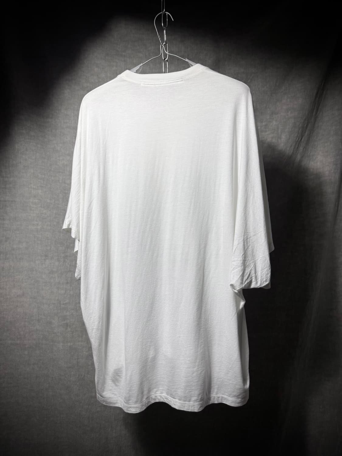 Julius 20PF ’[ ERRORED; M M XX ]‘ TShirt 상품이미지6