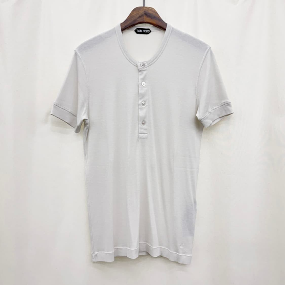 톰포드 헨리넥 골지 반팔티 상품이미지1