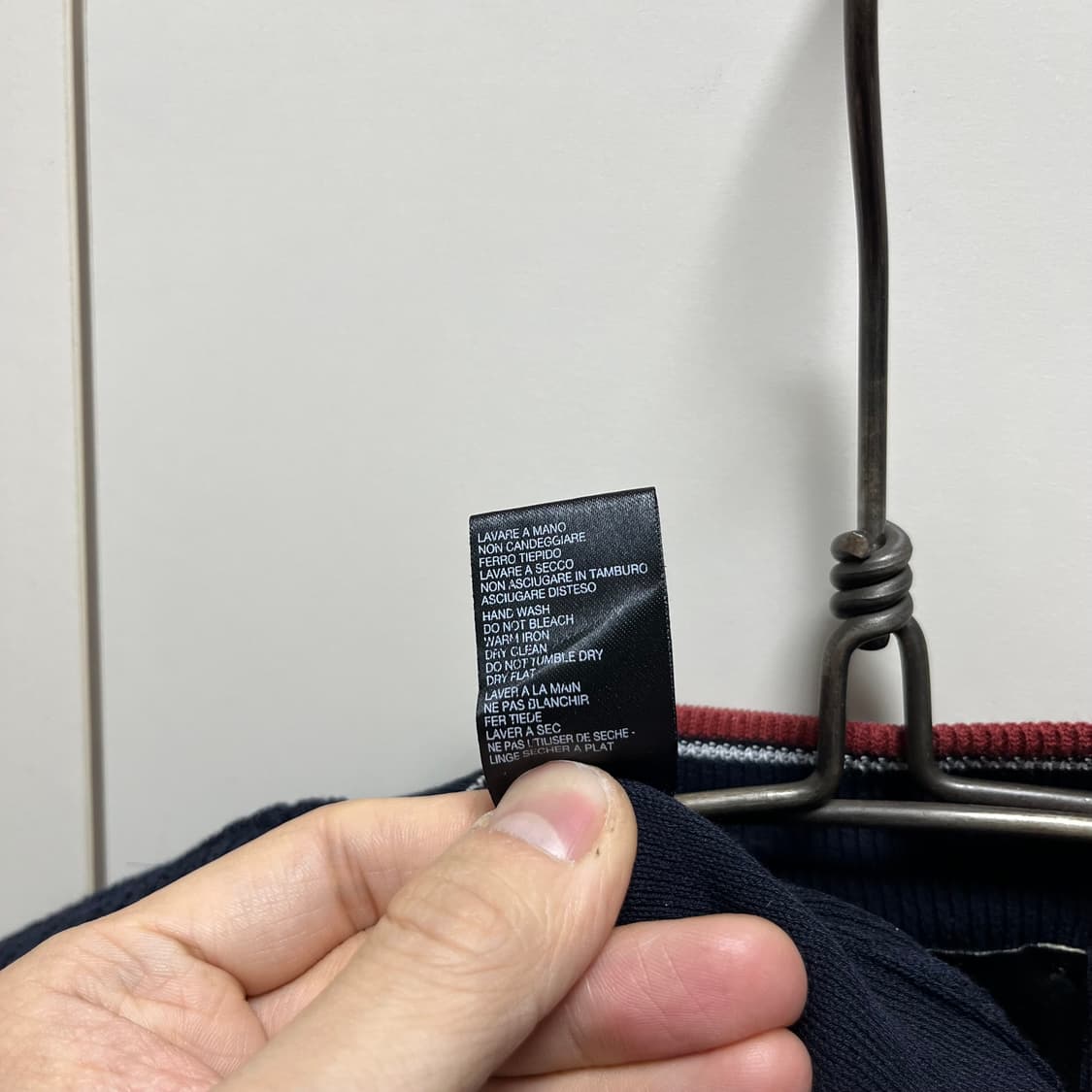 로베르토콜리나 펀칭디테일 v넥 니트집업 상품이미지8