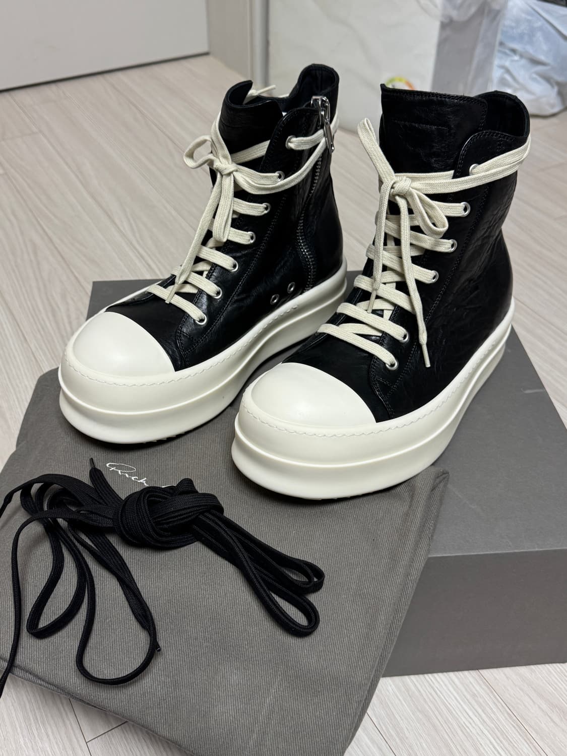 [40] 릭오웬스 메가범퍼 라몬즈 상품이미지1