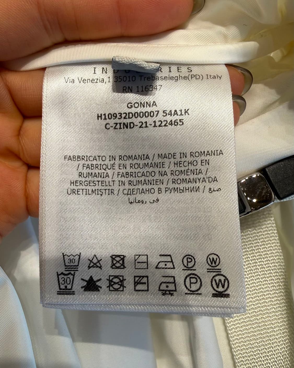 몽클레르 화이트 벨티드 플레어 스커트  상품이미지10