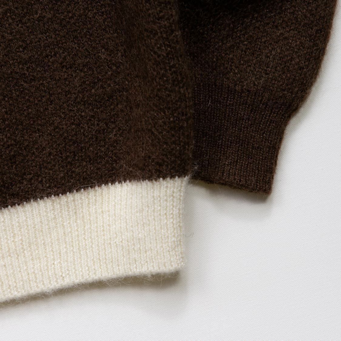 22ss 골프왕 모헤어 웨이비 니트 스웨터 상품이미지3