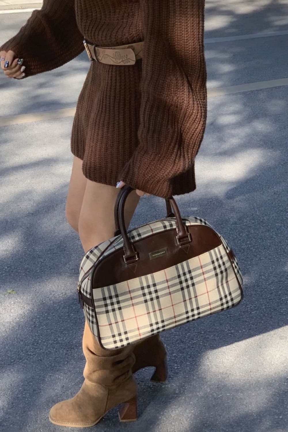 2000s Burberry 베이지 노바 체크 브라운 트리밍 보스턴 토트백 상품이미지3