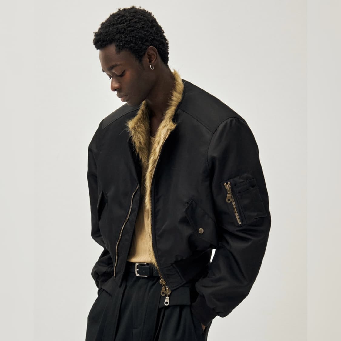 [택포](새상품)(52)노이어 샤기 퍼 MA-1 크롭 자켓 블랙 상품이미지1