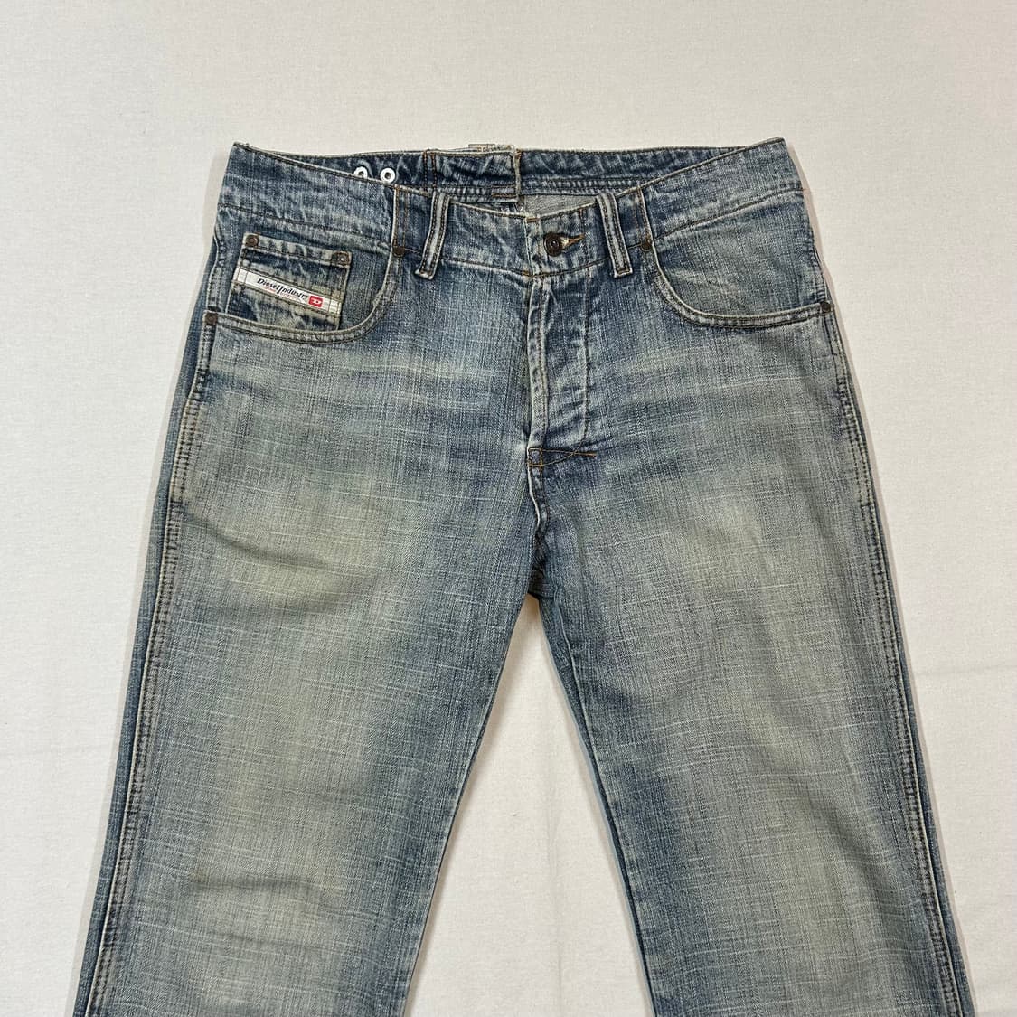 32inch) 디젤 Diesel 신치백 버튼플라이 부츠컷 데님 팬츠 상품이미지7