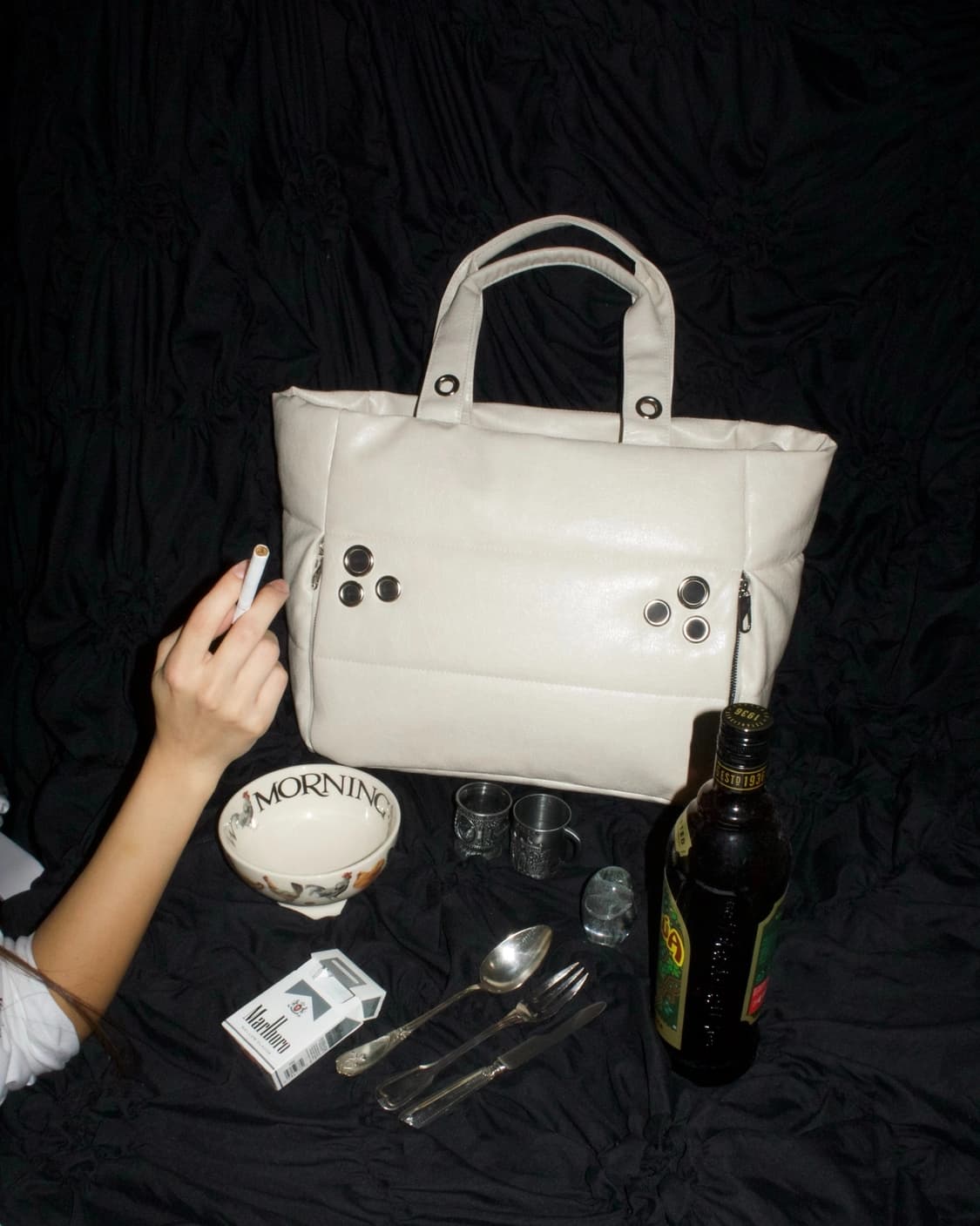 쿨사이드오브더필로우 MY EYELET TRAVEL BAG 크림색 상품이미지1