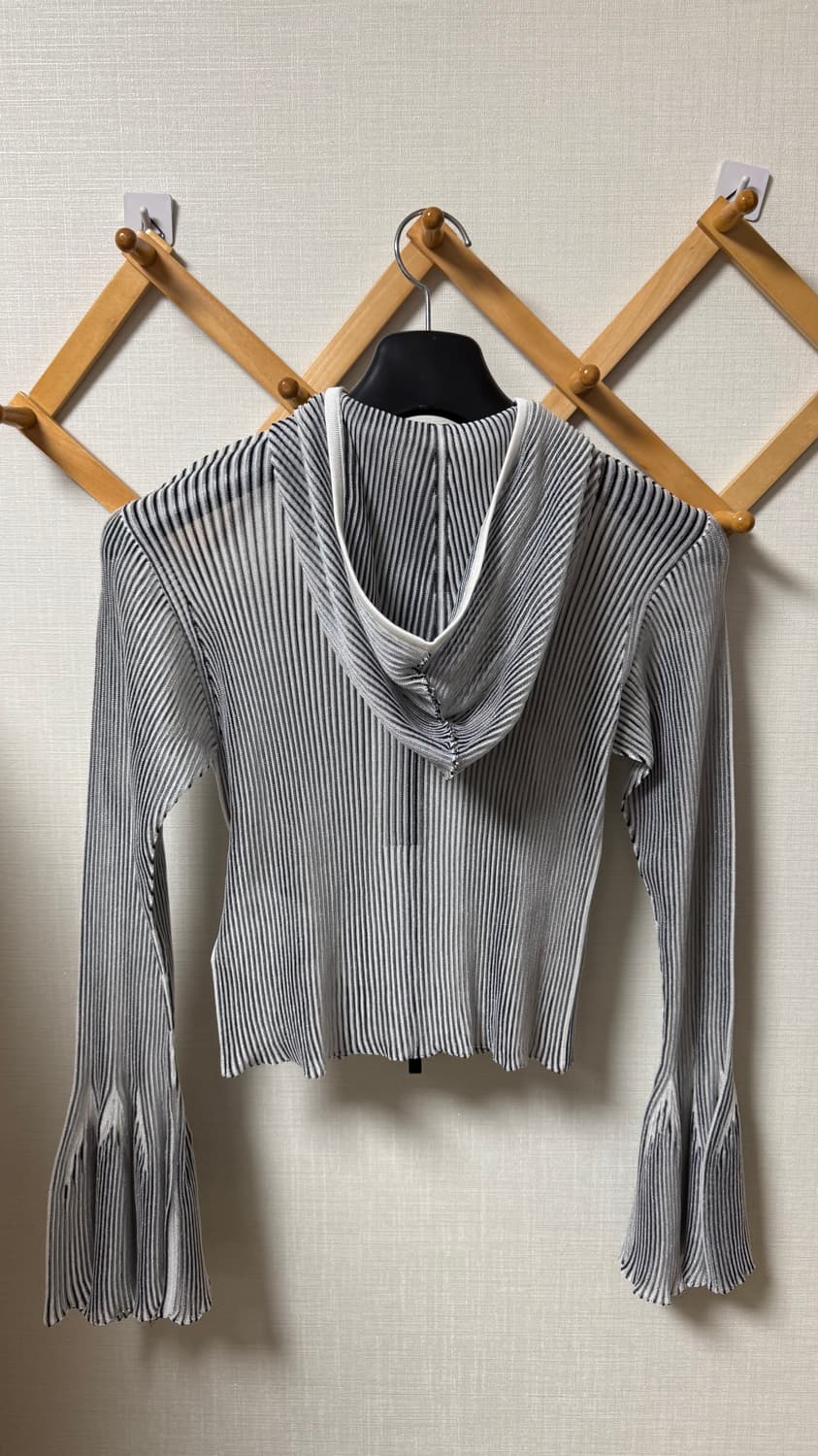 CFCL 씨에프씨엘 HYPHA LUCENT HOODIE JACKET 상품이미지2