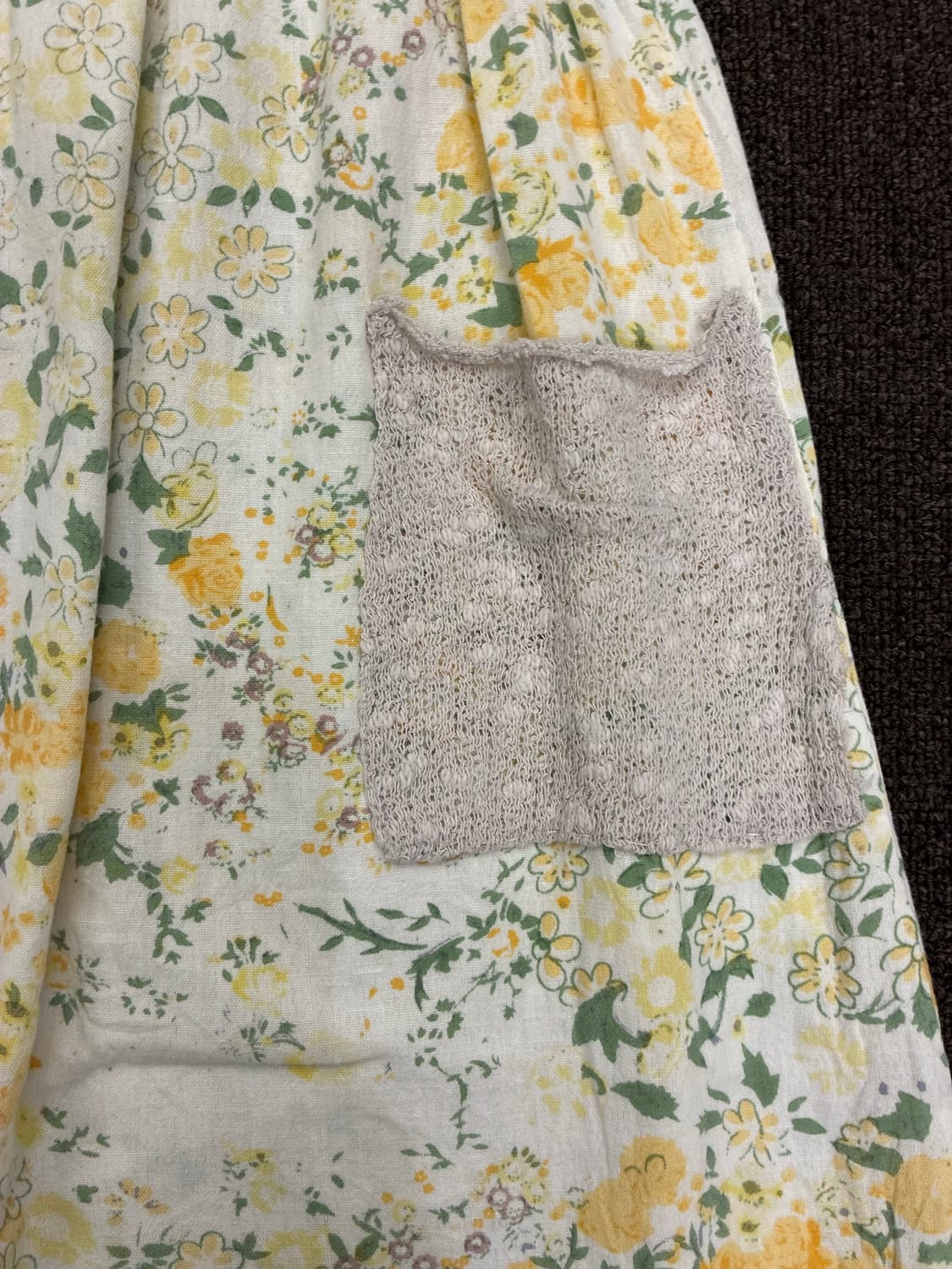 OS)Japanese vintage 여성 꽃 펀칭 디테일 플라워 나시 원 상품이미지3
