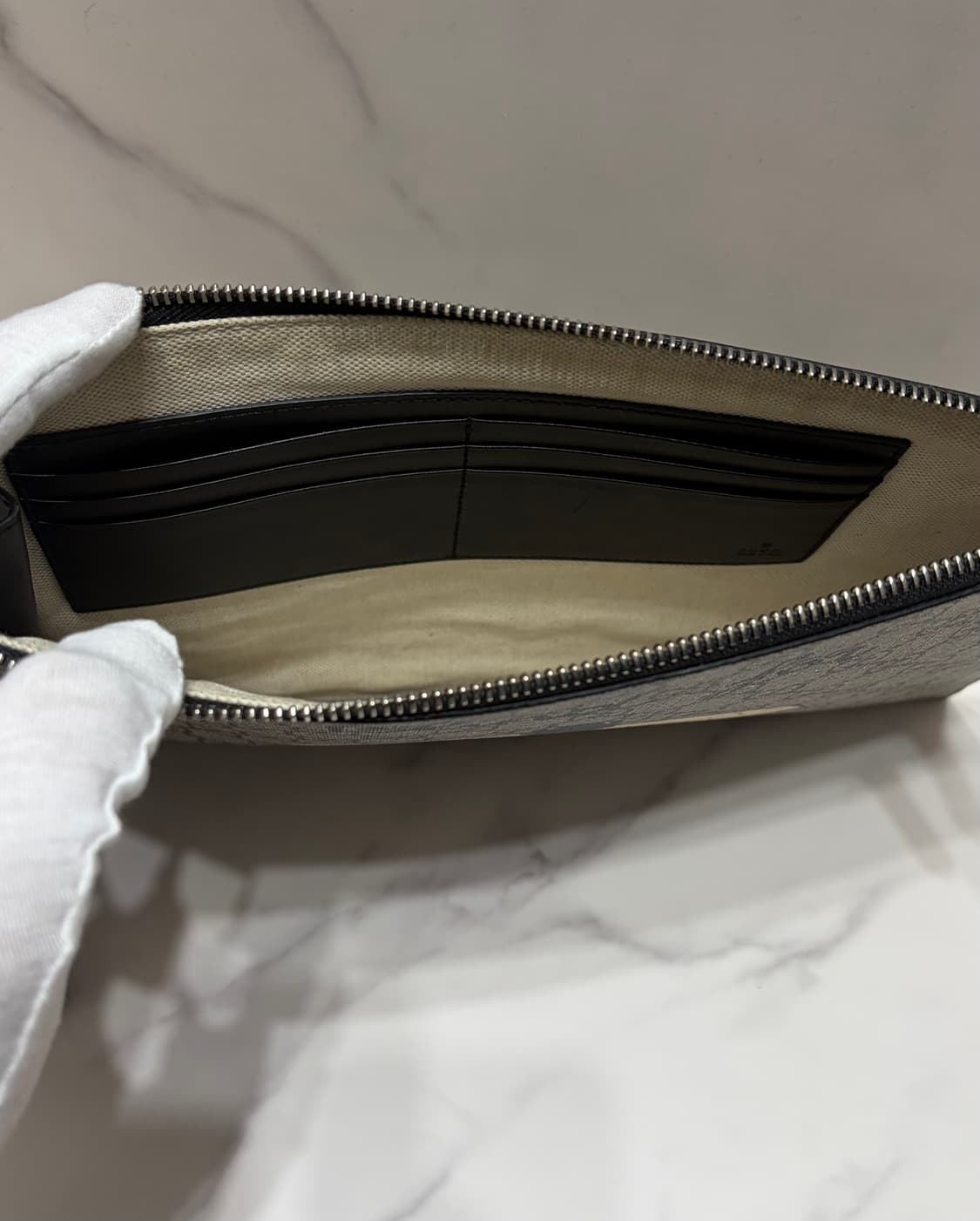 [정품] S급 구찌 GG 꿀벌 클러치 상품이미지3