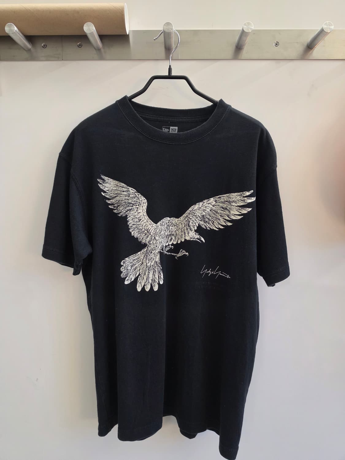 요지 야마모토 x 뉴에라 크로우 티셔츠 상품이미지3