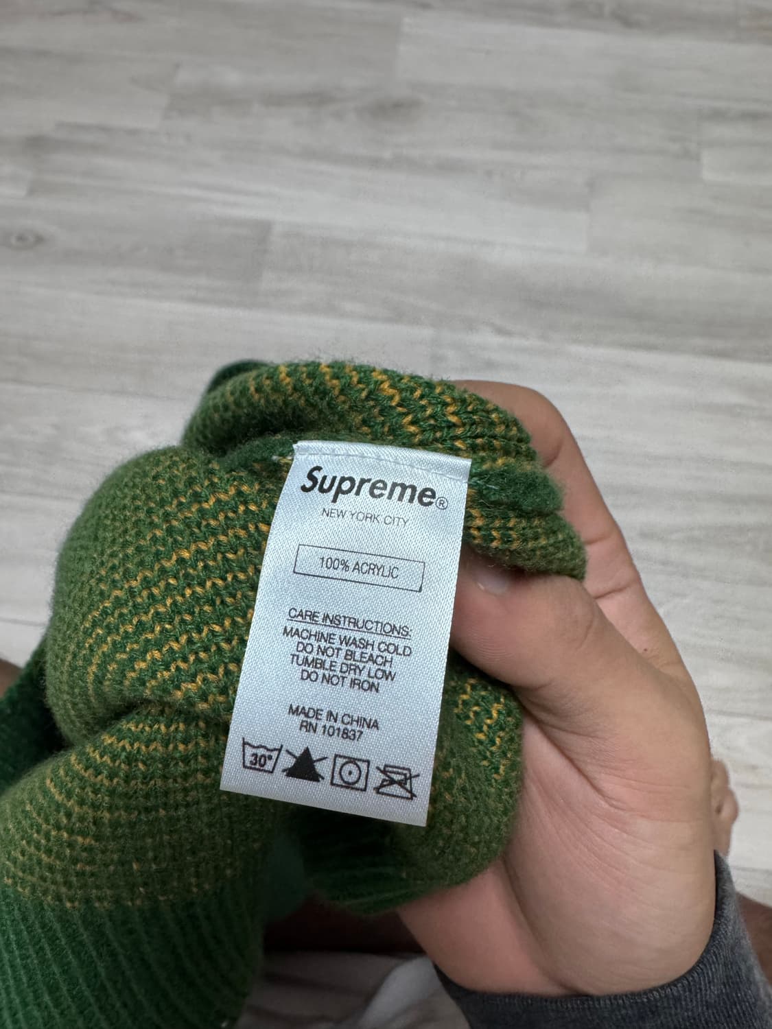 슈프림x트레셔 L 니트 스웨터 상품이미지3