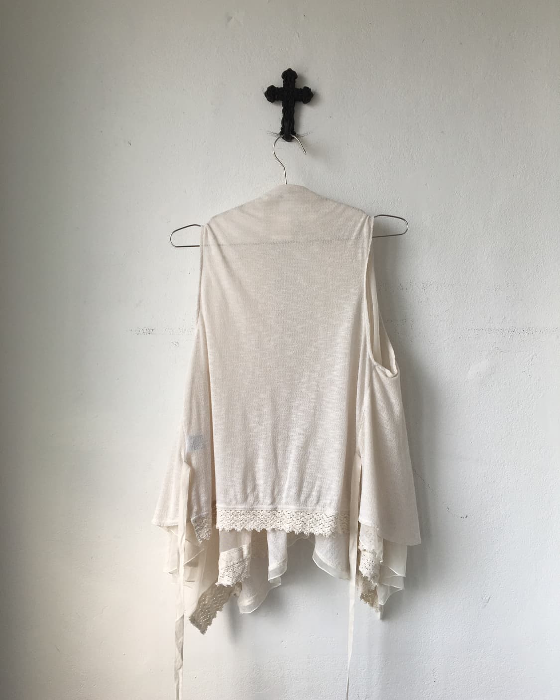 Drape tied vest 상품이미지4