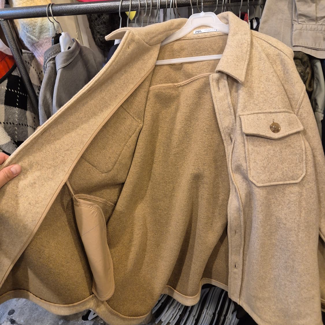 XL(착샷잇음) 자라 보카시베이지 셔츠자켓 상품이미지9