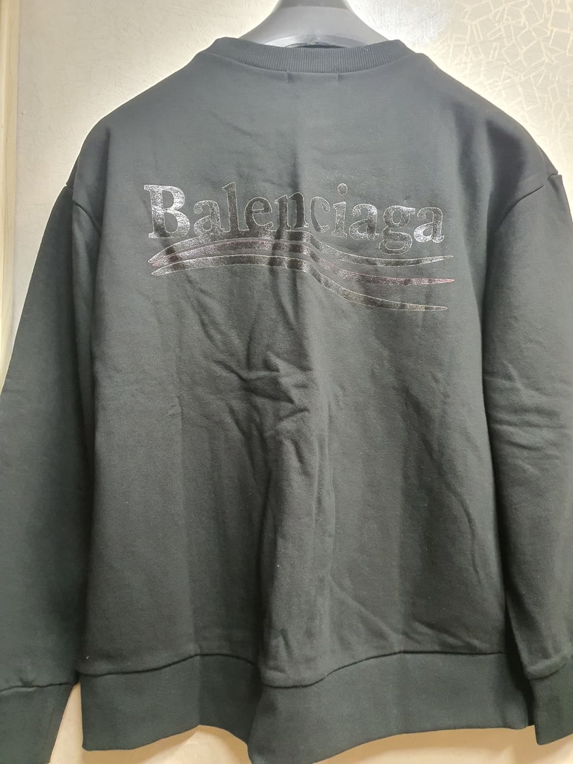 발렌시아가 웨이브 로고 맨투맨  상품이미지5