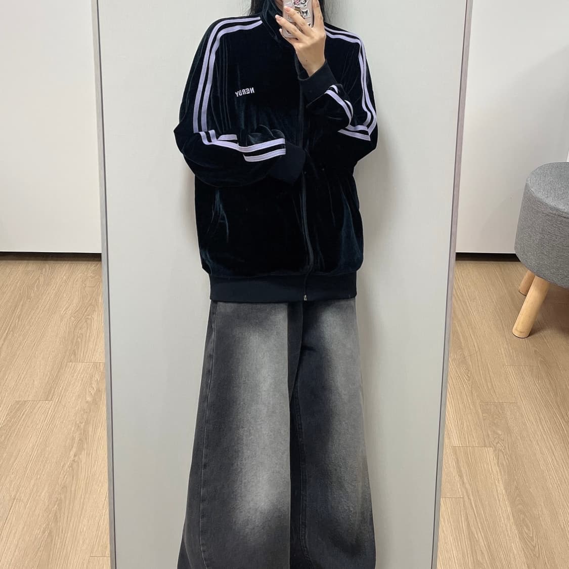 널디 벨벳 연보라 사이드라인 블랙 트랙탑 져지 상품이미지1