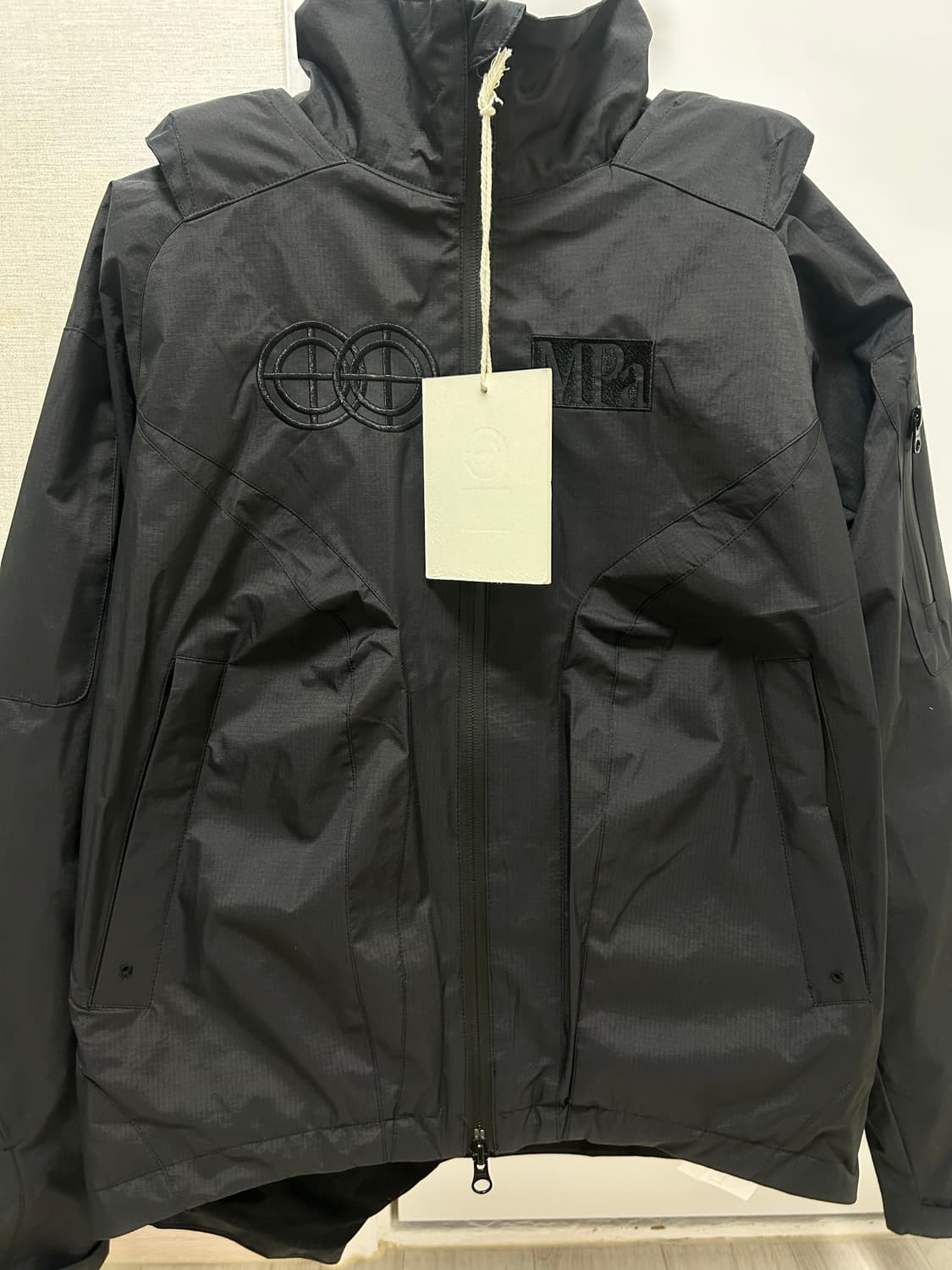 플라스틱 프로덕트 바람막이 상품이미지1