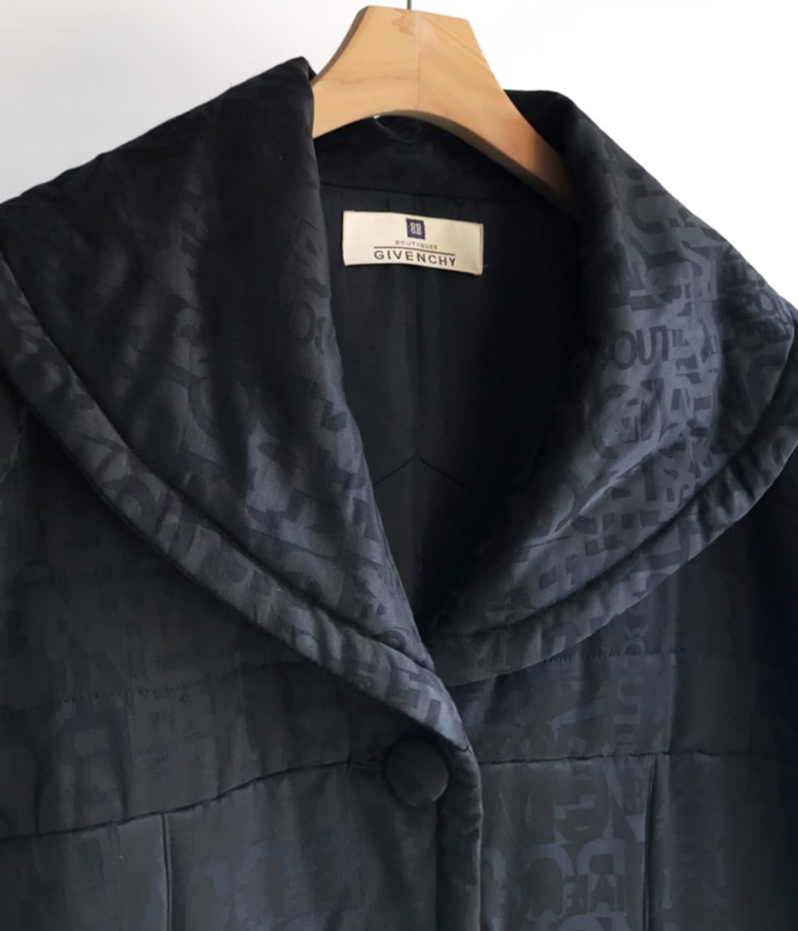 GIVENCHY 상품이미지2