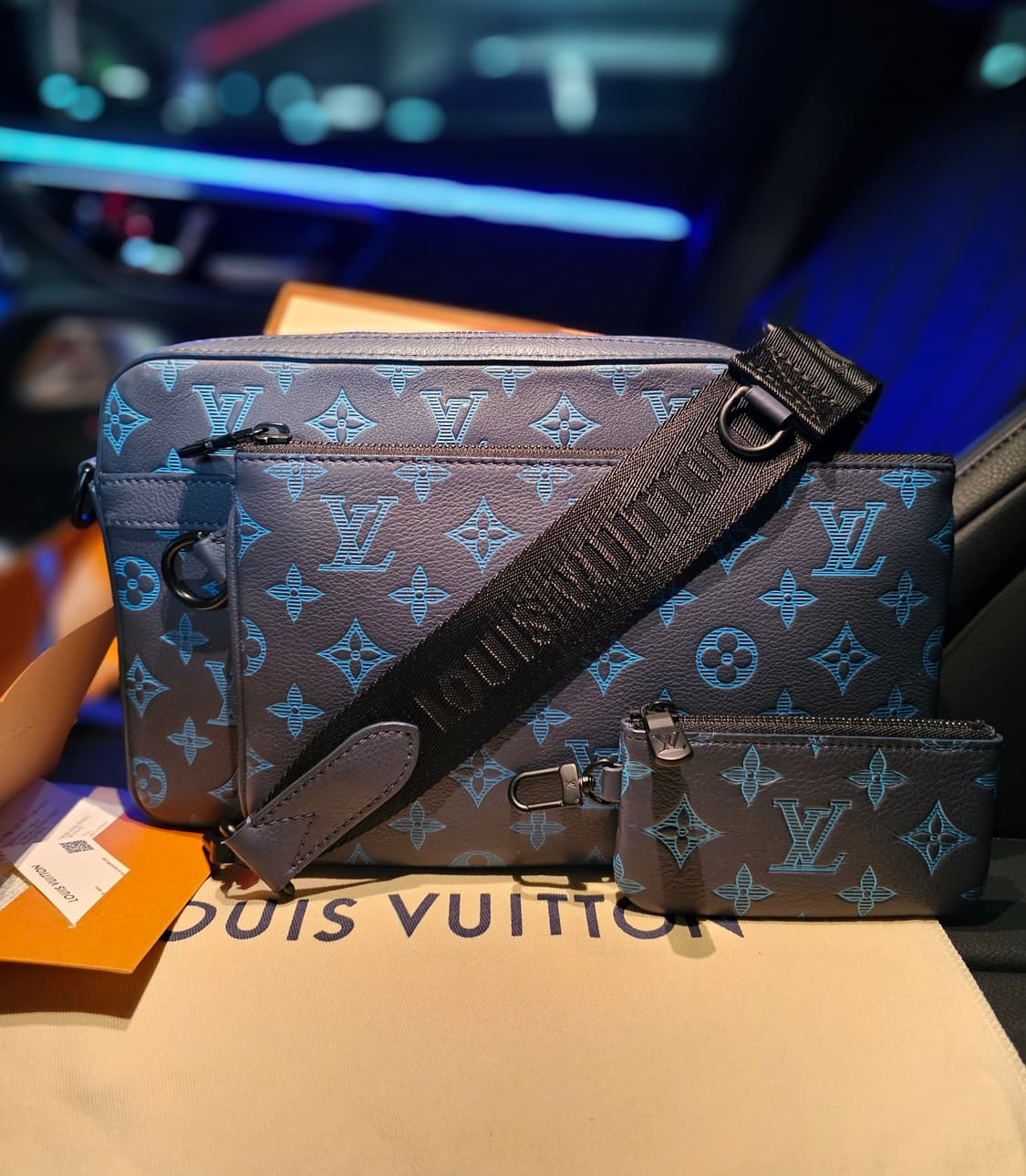 루이비통 올레더 쉐도우 트리오 메신저 크로스백 신형 리버블루 상품이미지1