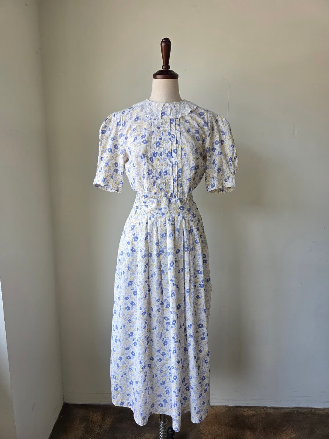 laura ashley 로라애슐리 레이스 카라 플라워 롱 원피스 상품이미지3