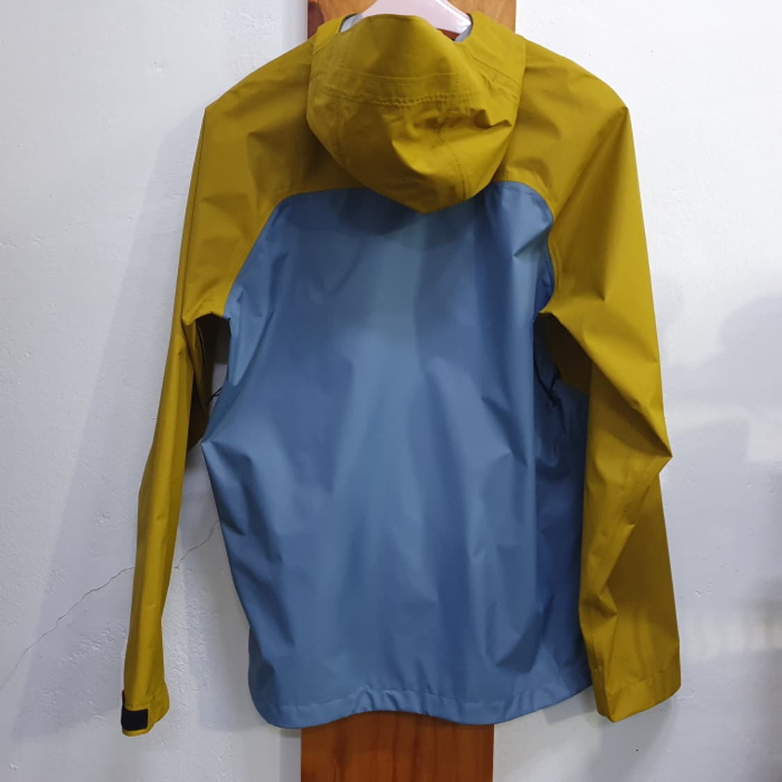 마운틴하드웨어 방수방풍 등산자켓(95) 상품이미지7