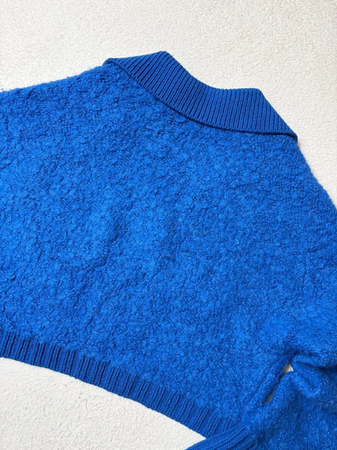 코스 COS 알파카 부클레 크롭 카라 니트 PN6566 상품이미지6