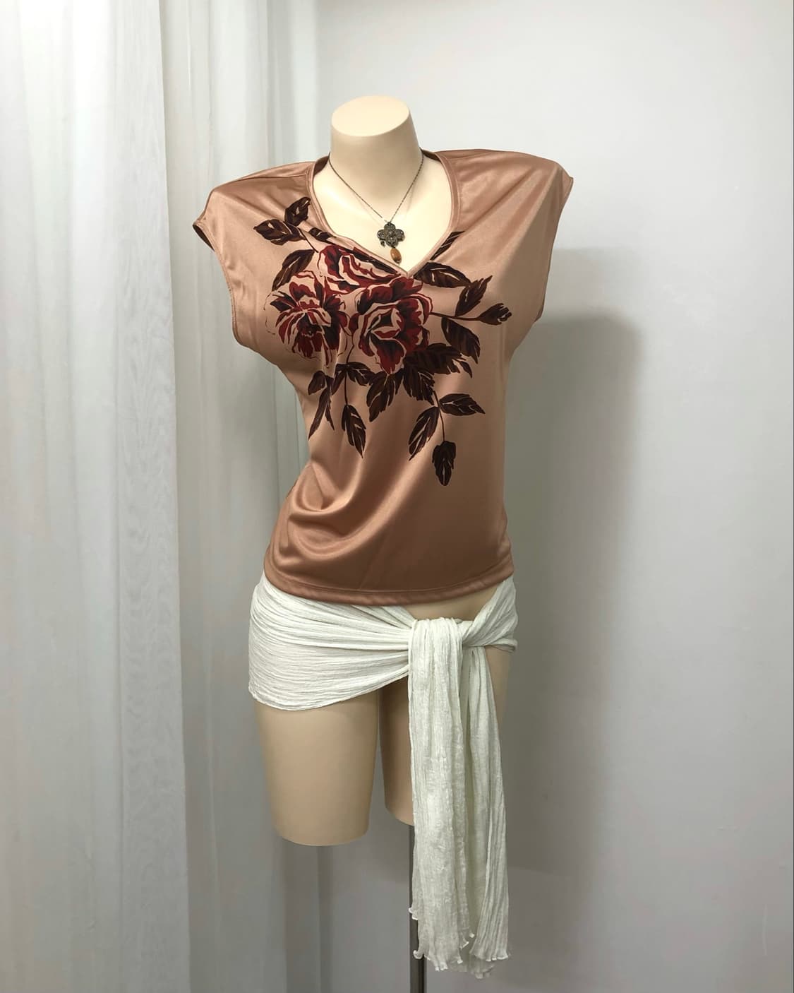 oriental rose print satin v neck top 상품이미지3