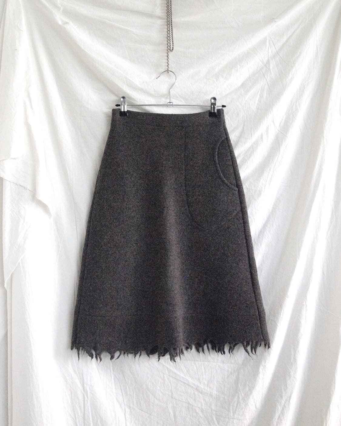 yao souka 아방가르드 러프컷 울 미디스커트 상품이미지5