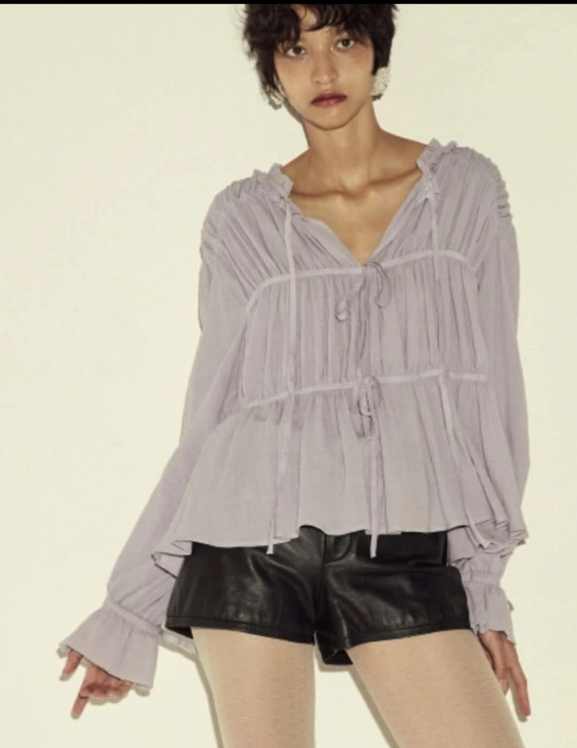 쟈니헤잇재즈 코튼 셔링 블라우스 상품이미지2