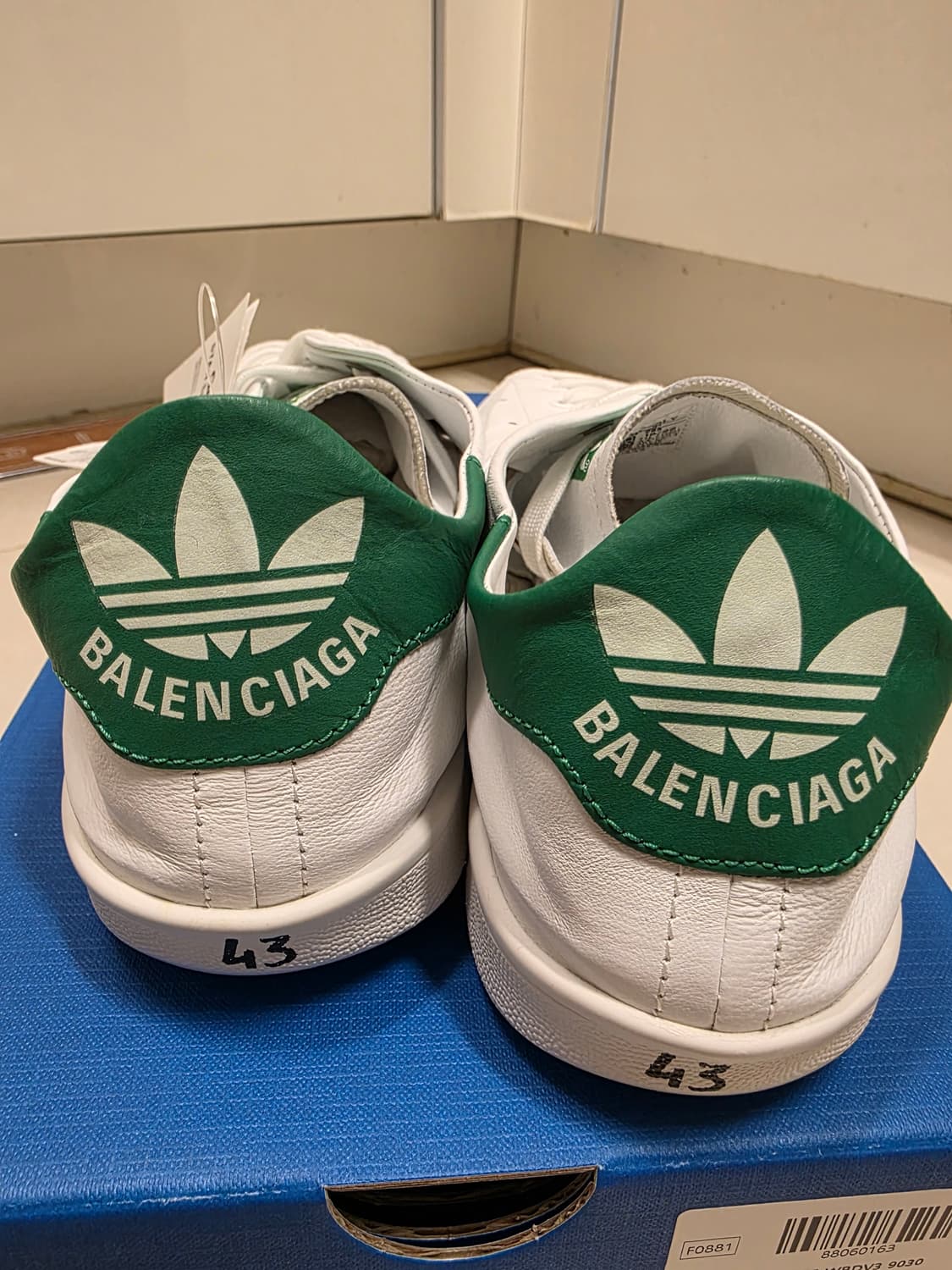 발렌시아가 아디다스 스탠스미스 43 상품이미지2